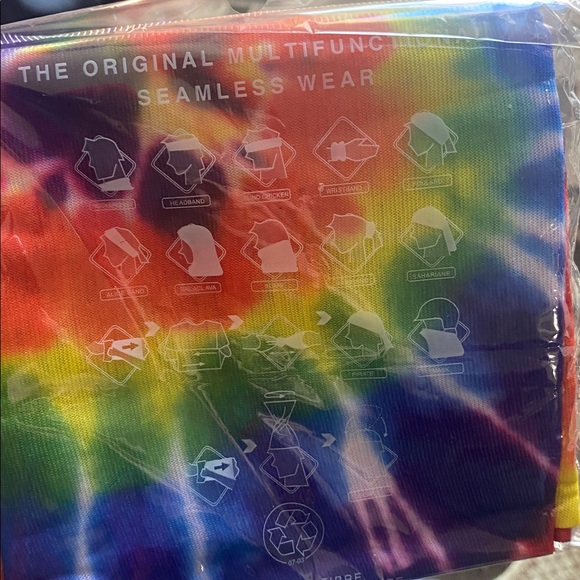 🌈 Tie-Dye Multifunction Tube Bandana + Rainbow Round Sunglasses Set - Picture 4 of 5